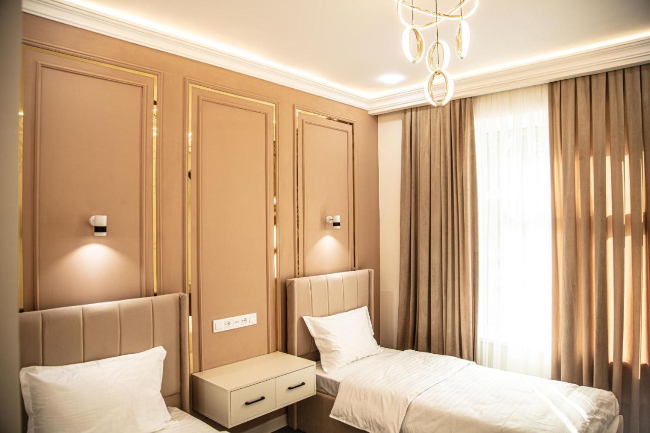 Lev Tolstoy Hotel Samarkand Exterior foto