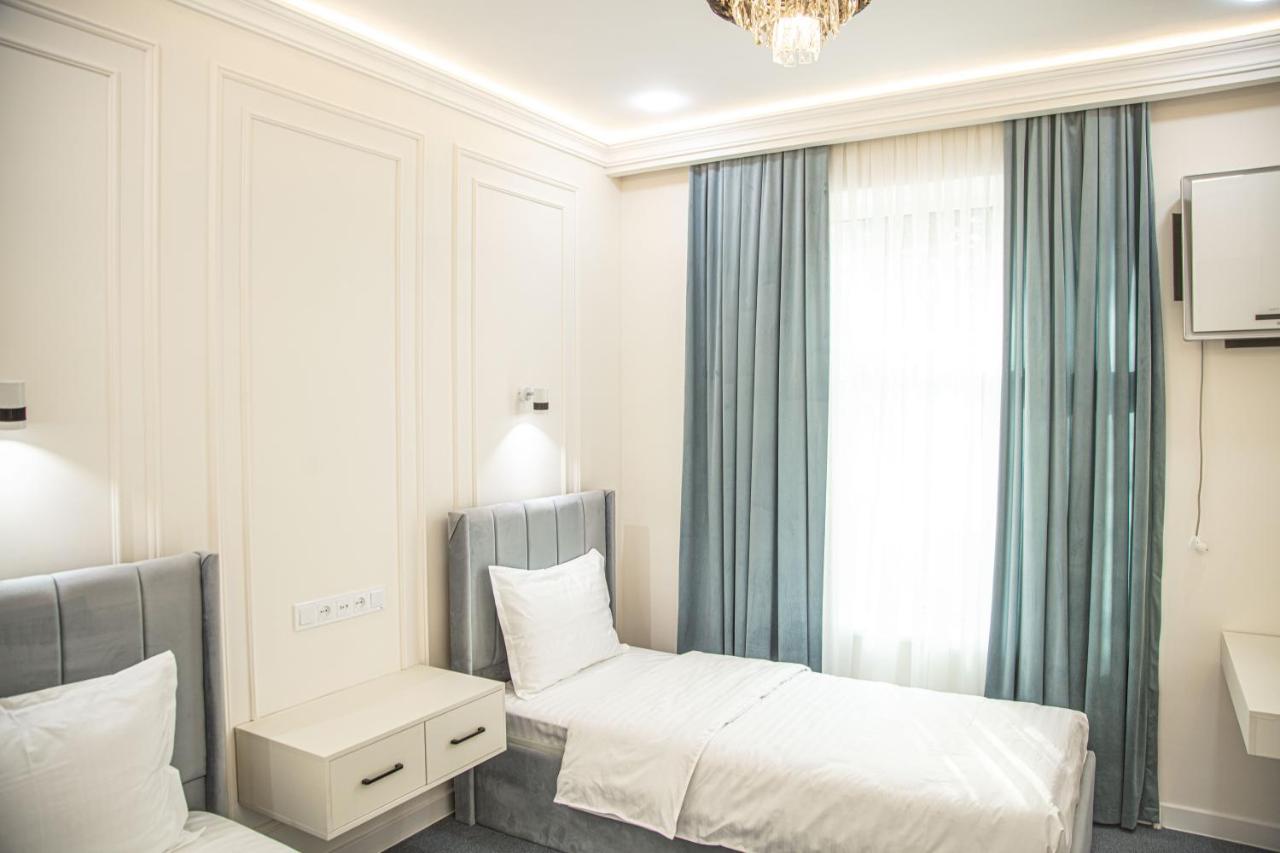 Lev Tolstoy Hotel Samarkand Exterior foto